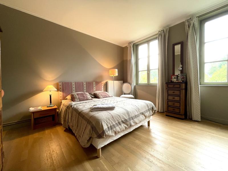 Maison ancienne - 298 m² - 12 pièces