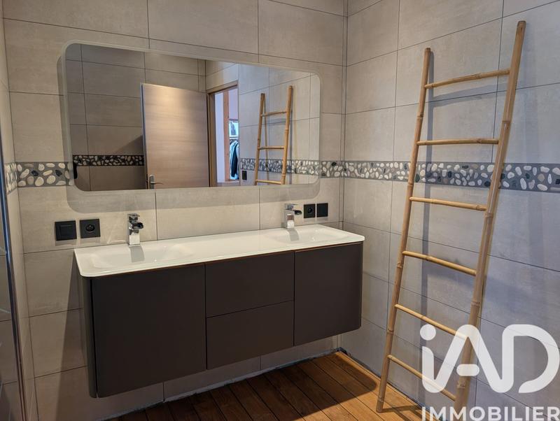 Maison - 140 m² - 5 pièces