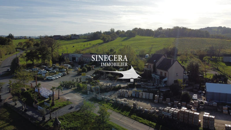 Maison - 450 m² - 20 pièces