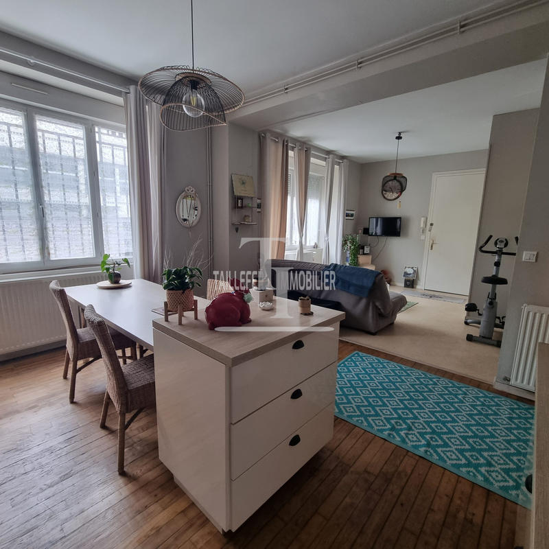 Appartement - 92 m² - 5 pièces