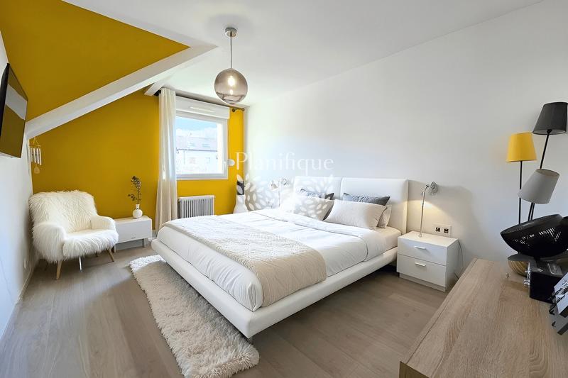 Duplex - 98 m² - 4 pièces