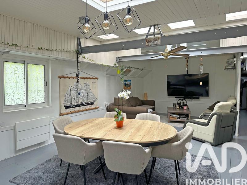 Maison - 180 m² - 5 pièces