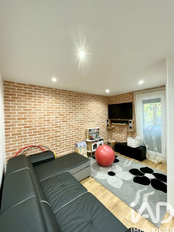 Maison - 98 m² - 6 pièces