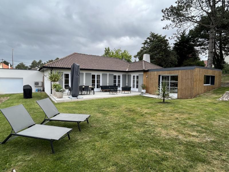 Maison traditionnelle - 147 m² - 6 pièces