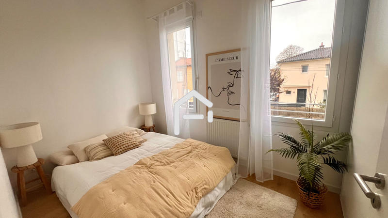 Appartement - 93 m² - 5 pièces