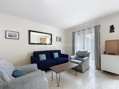 Maison - 104 m² - 5 pièces