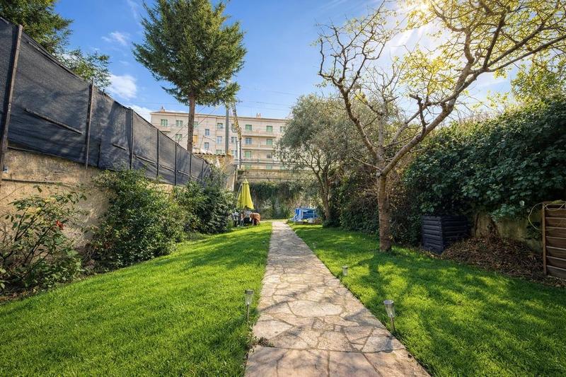 Maison de ville - 98 m² - 4 pièces