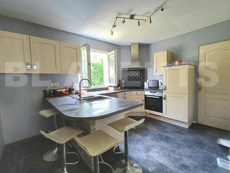 Maison - 96 m² - 4 pièces