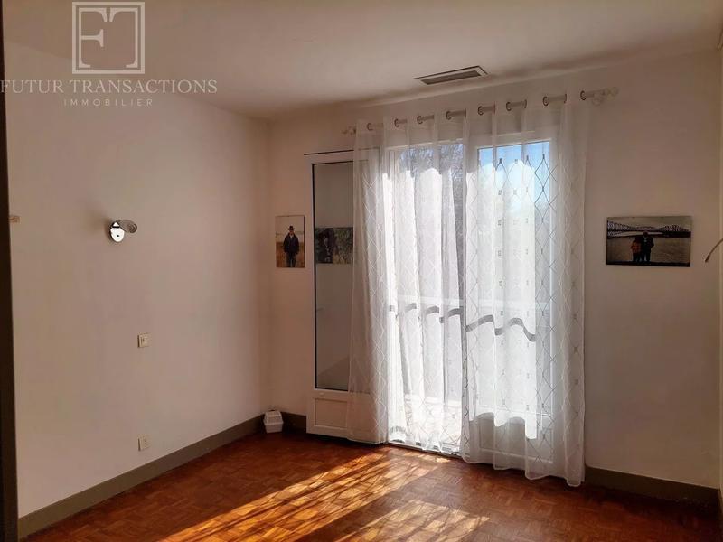 Maison - 158 m² - 9 pièces