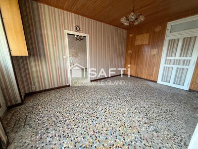 Maison - 80 m² - 5 pièces