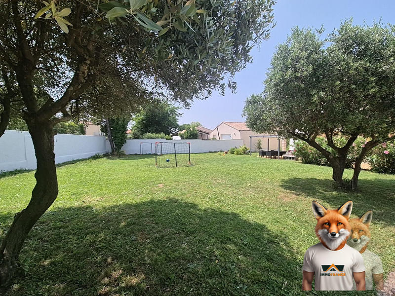 Maison traditionnelle - 179 m² - 9 pièces