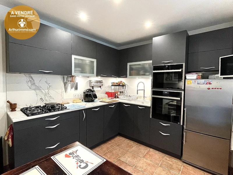 Maison - 167 m² - 7 pièces