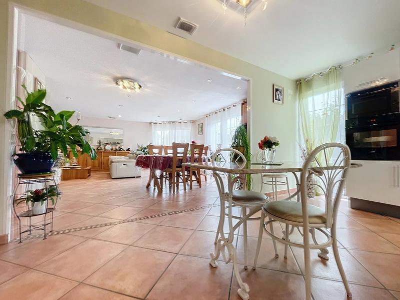 Villa - 135 m² - 5 pièces