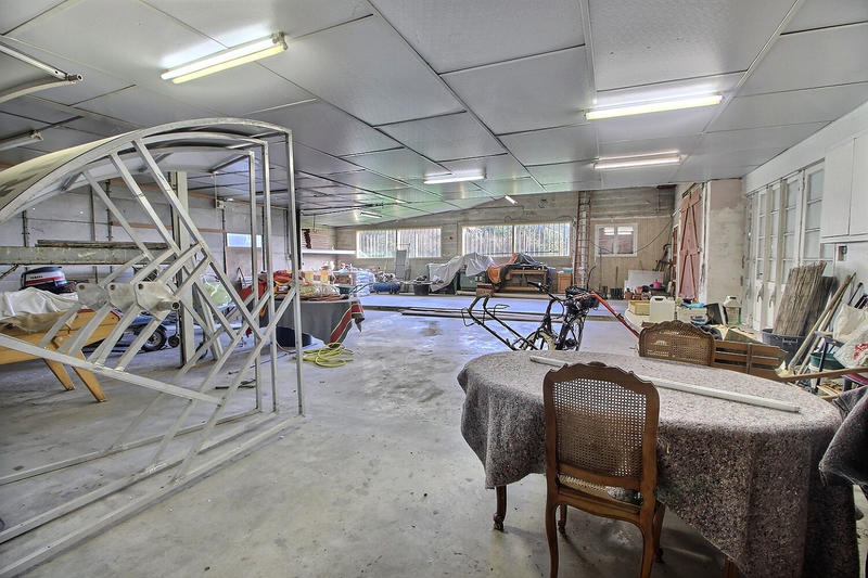 Entrepôt - 200 m² - 1 pièce