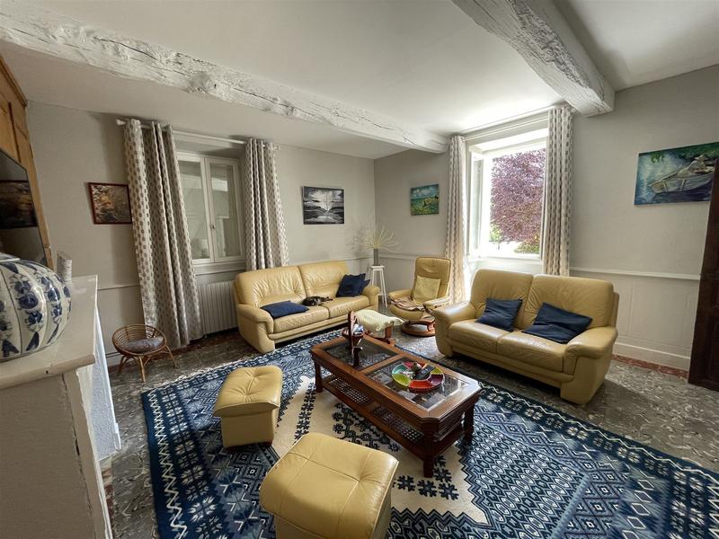 Maison ancienne - 240 m² - 10 pièces