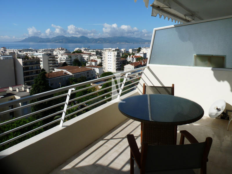 Appartement - 70 m² - 2 pièces