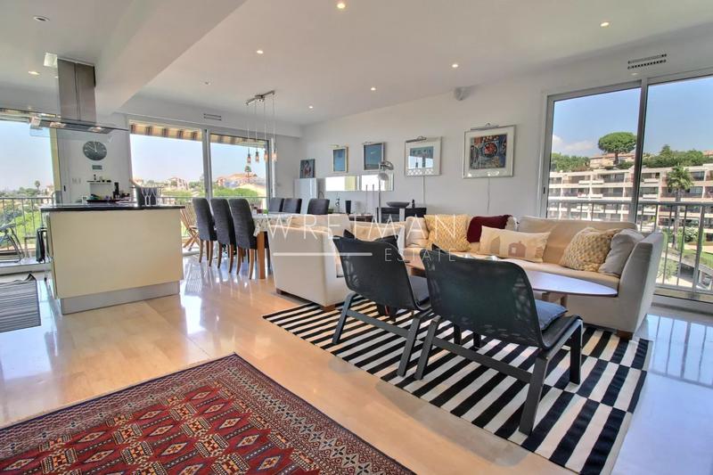 Appartement - 91 m² - 4 pièces