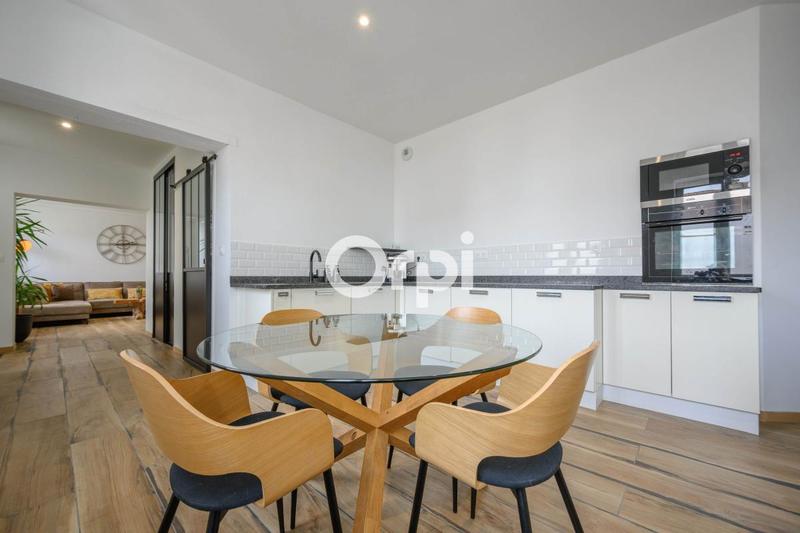 Maison - 170 m² - 6 pièces