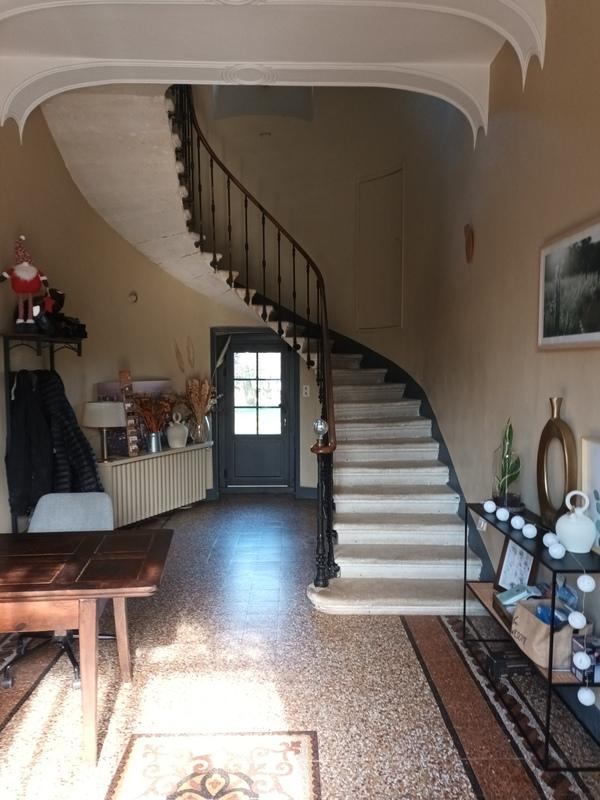 Propriété - 675 m² - 21 pièces