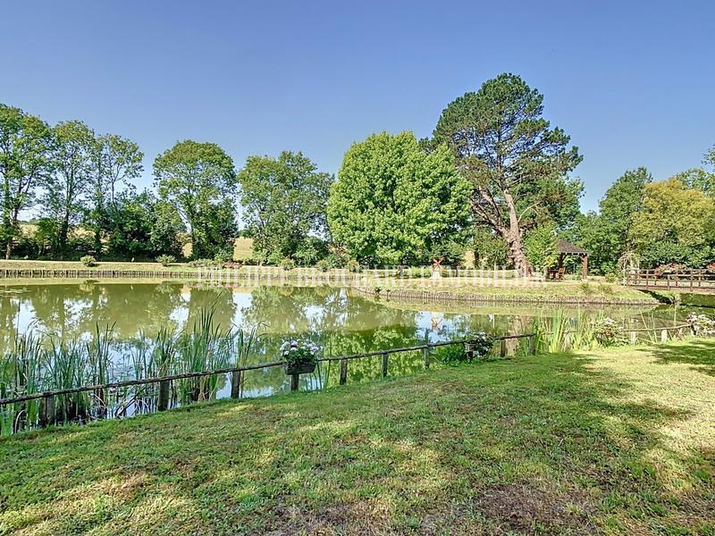 Terrain de loisirs - 9 940 m²