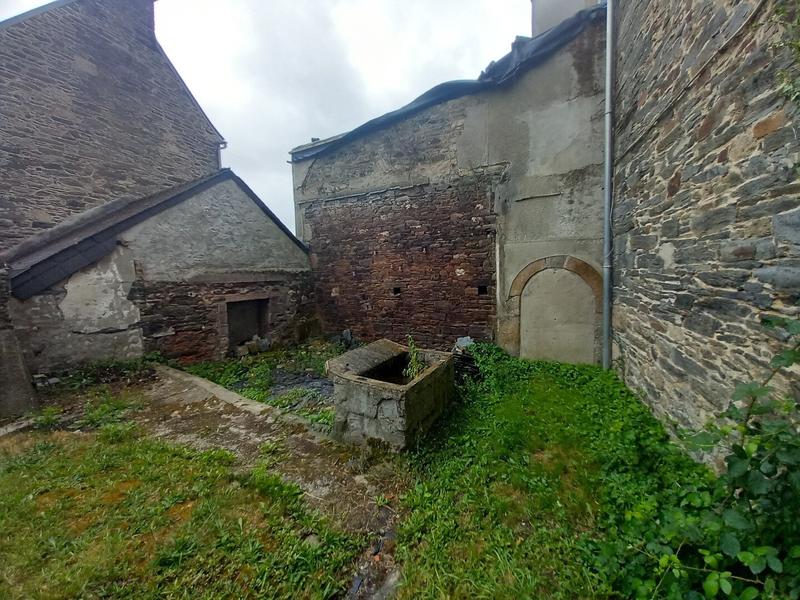 Immeuble - 140 m² - 7 pièces