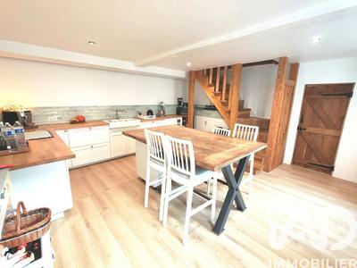 Maison - 162 m² - 10 pièces