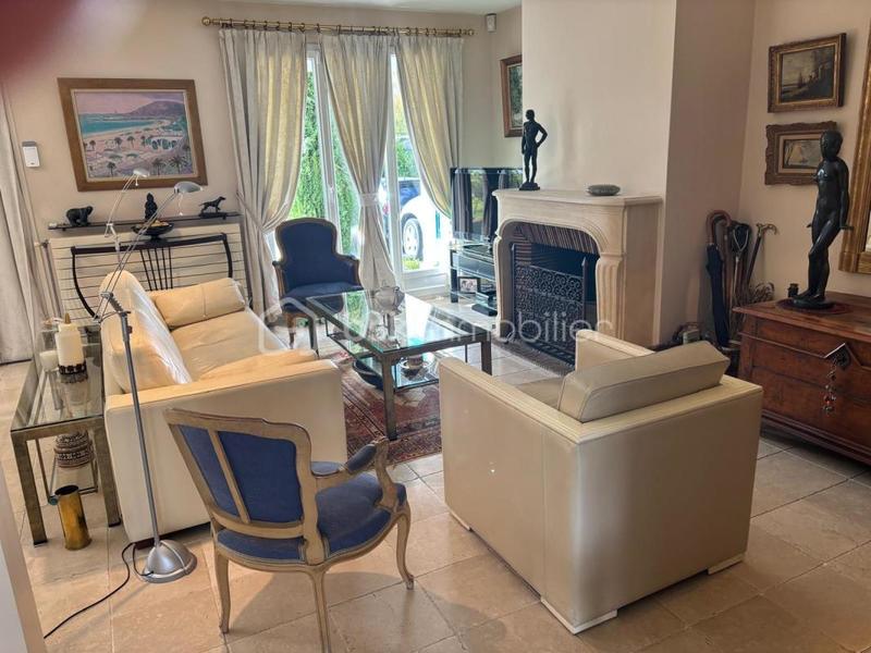 Maison - 148 m² - 7 pièces