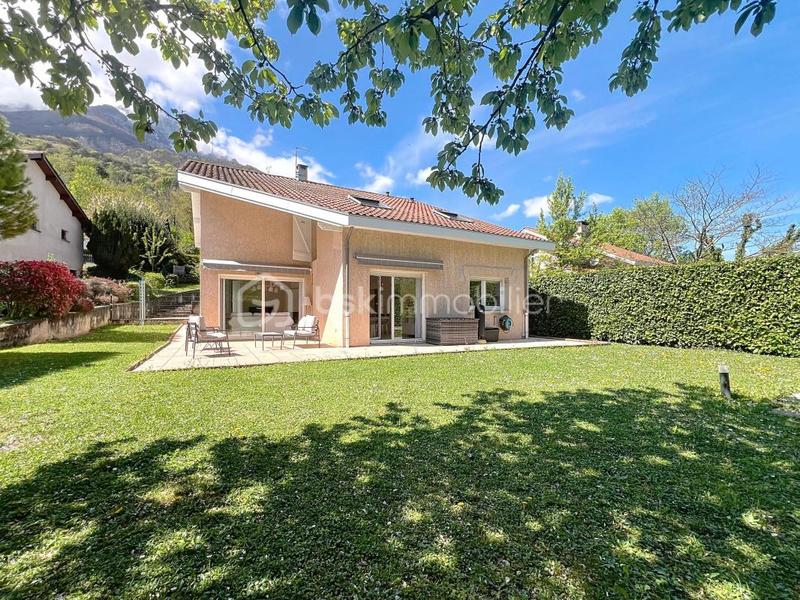 Maison de village - 160 m² - 7 pièces