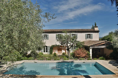 Bastide - 240 m² - 7 pièces