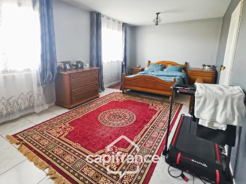 Maison - 188 m² - 9 pièces