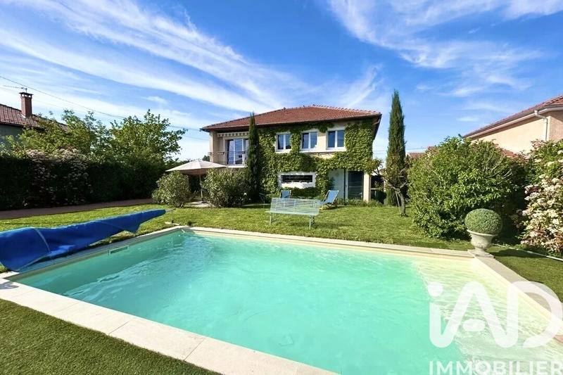 Maison - 150 m² - 5 pièces