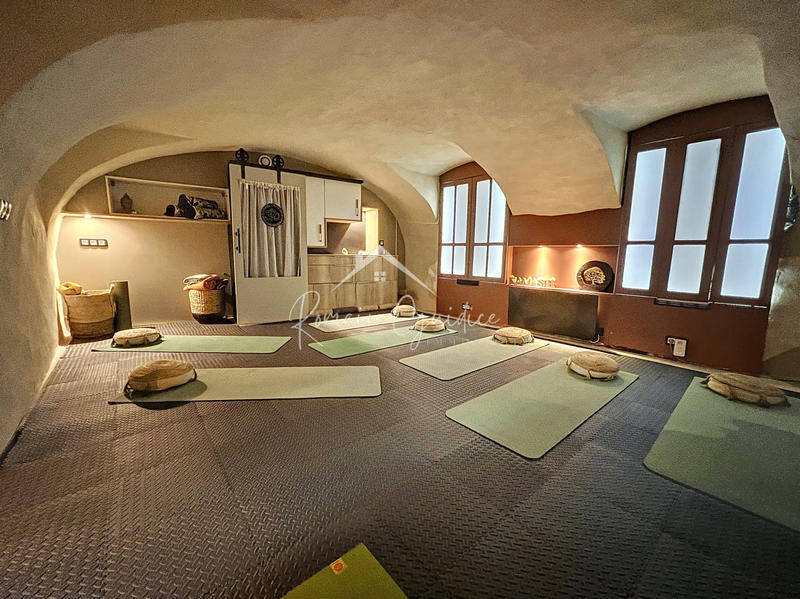 Maison - 180 m² - 7 pièces