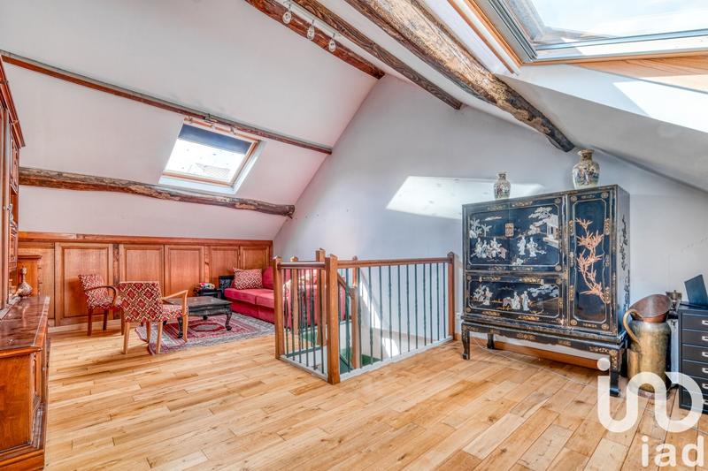 Maison - 200 m² - 8 pièces