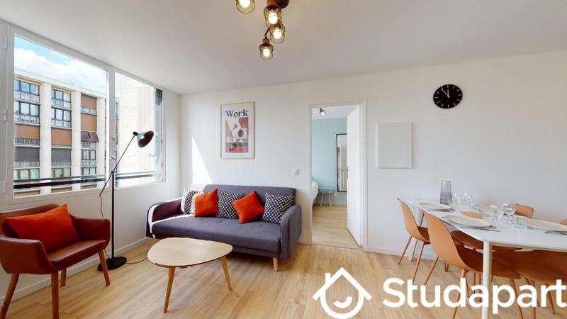 Chambre - 11 m² - 1 pièce