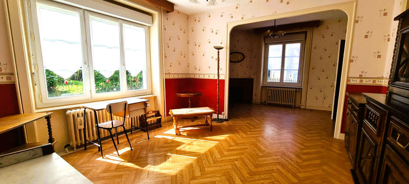 Maison - 128 m² - 7 pièces