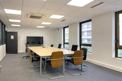 Bureau - 730 m²