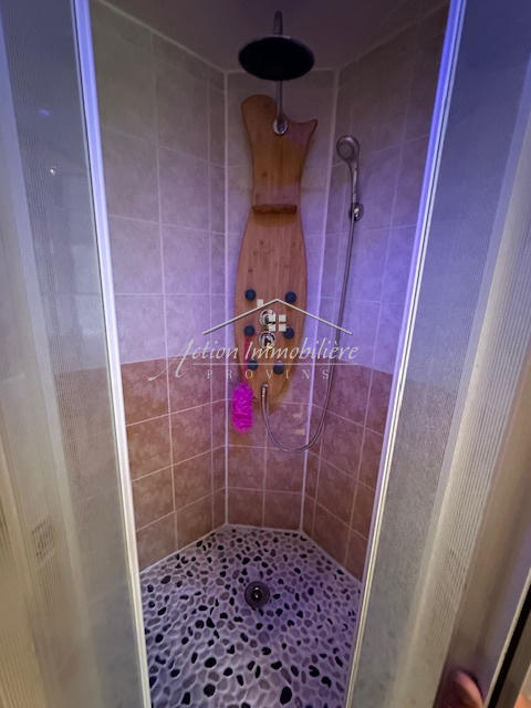 Maison - 183 m² - 6 pièces