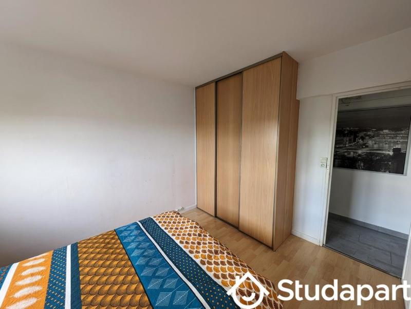 Chambre - 10 m² - 1 pièce