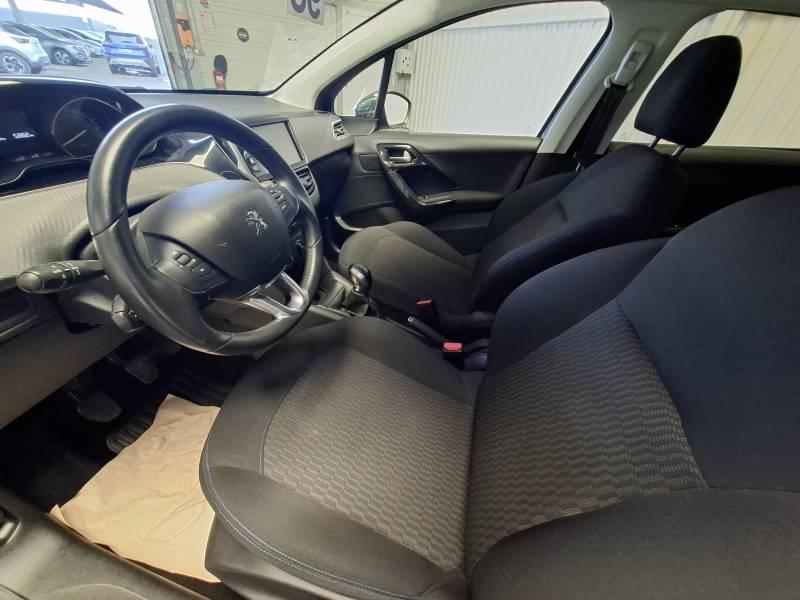 Peugeot 208 PureTech 82ch s&amp;S Bvm5 Signature