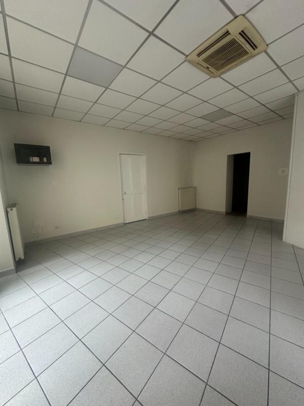 Local commercial - 60 m² - 2 pièces