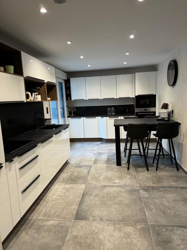 Appartement - 110 m² - 3 pièces