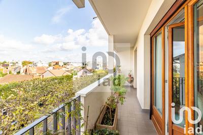 Appartement - 93 m² - 5 pièces