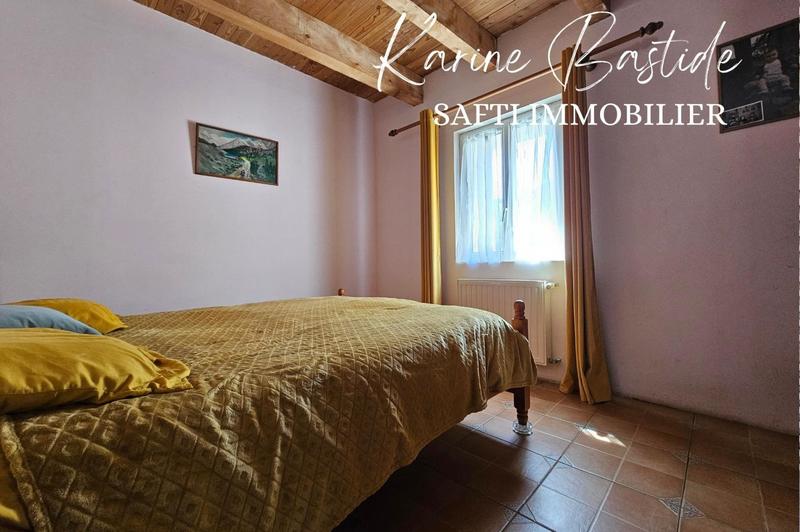 Maison - 245 m² - 8 pièces