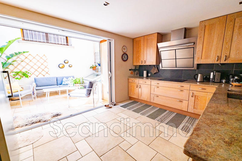 Maison - 102 m² - 5 pièces