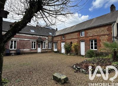 Maison - 261 m² - 10 pièces