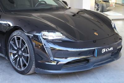 Porsche taycan 476 ch avec batterie performance plus