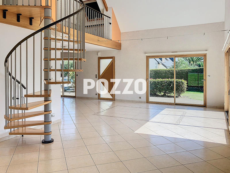 Maison - 167 m² - 7 pièces