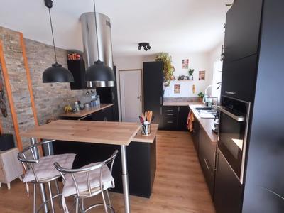 Maison - 97 m² - 5 pièces