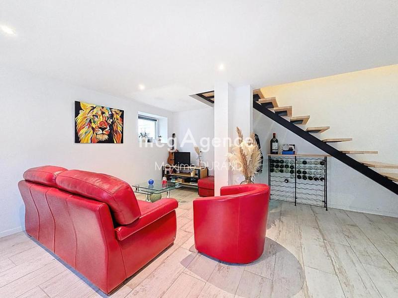 Maison - 102 m² - 4 pièces