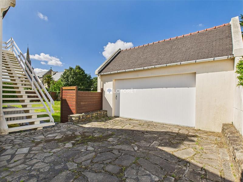 Maison - 204 m² - 8 pièces